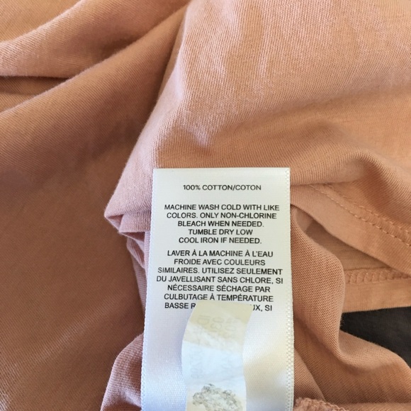 Women's Express Pink V-Neck Top Medium - Picture 4 of 4